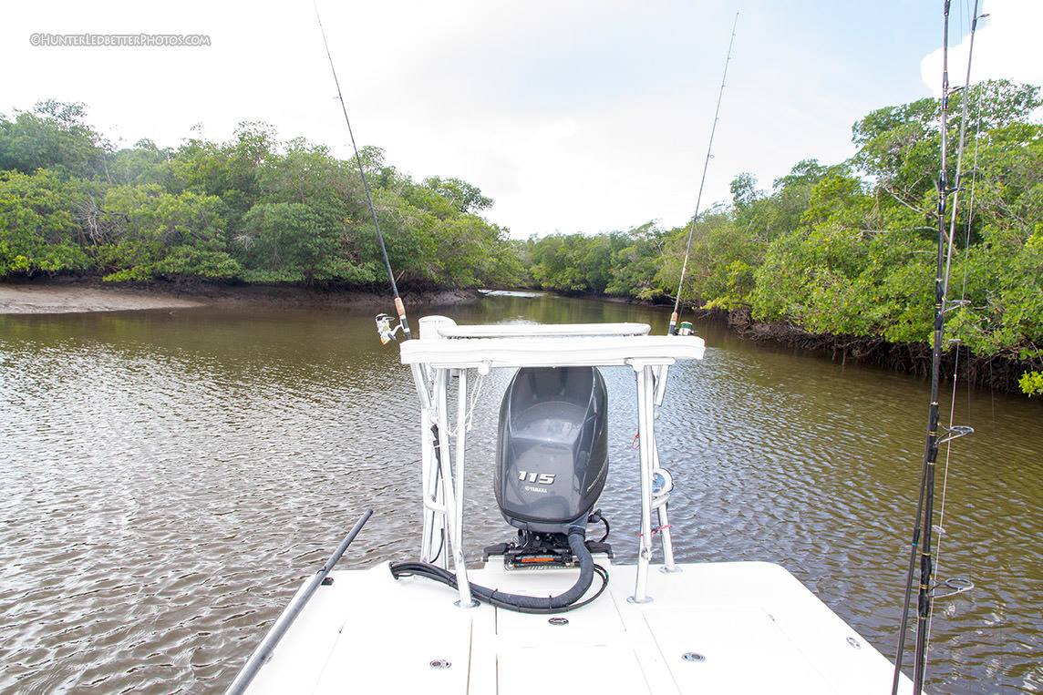 Hunter Ledbetter's 2016 Maverick HPX 18 can post up in the shallows super skinny