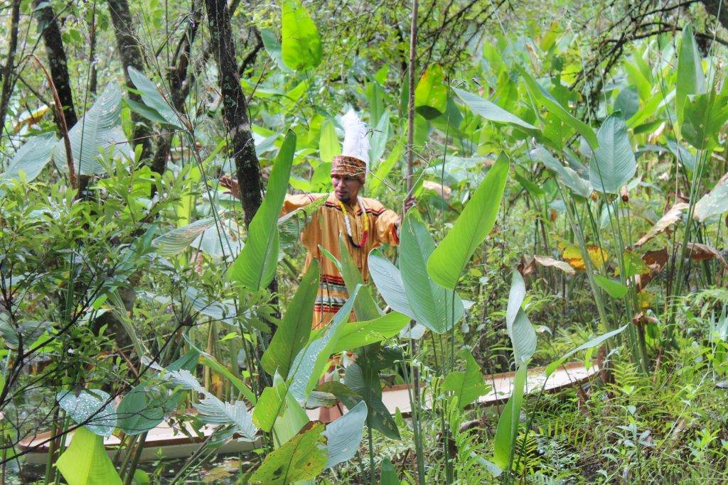 Seminole Everglades style poling vessel for tribesman, Daniel by Dragonfly Boatworks.