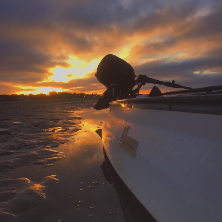 One last stroll in the skiff