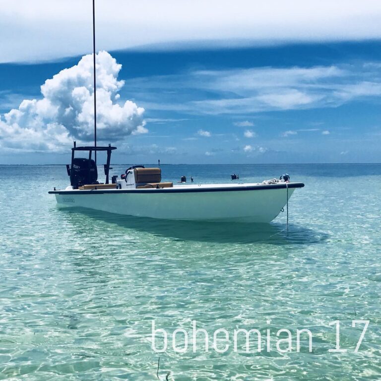 Beautiful Bonefish Bohemian 17 Skiff