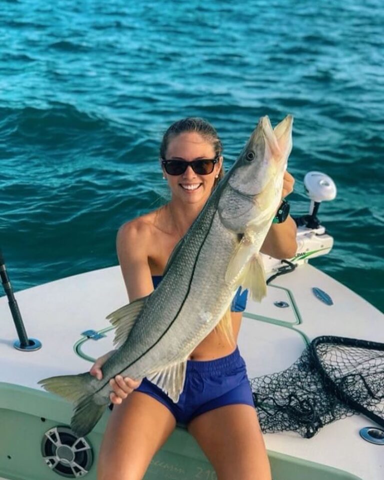 @beejaayy_ reeled in a nice snook!