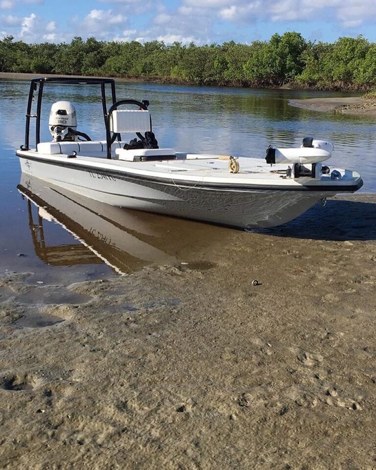 @zachgriffith adventures on his Beavertail Skiff