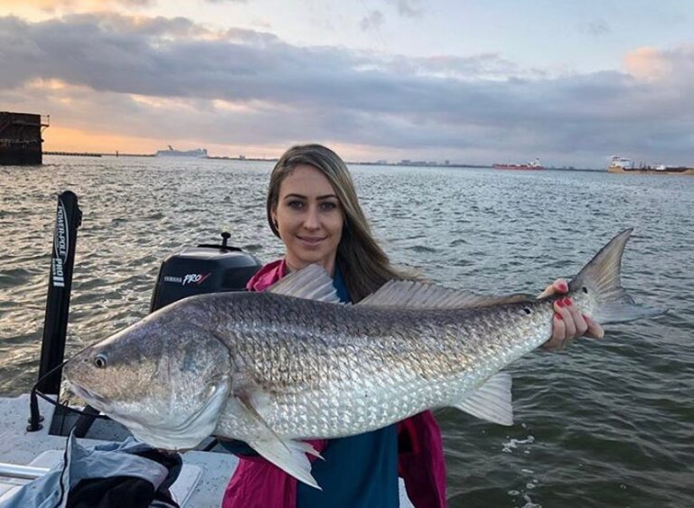 @coach_mawk27 ‘s wife with a solid redfish!