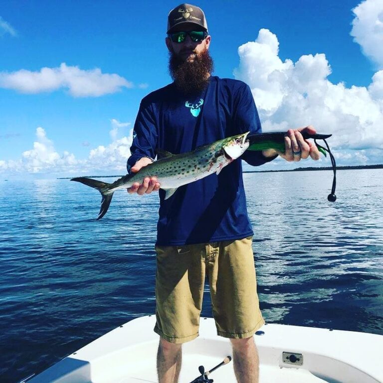 Monster Spanish Mackeral running