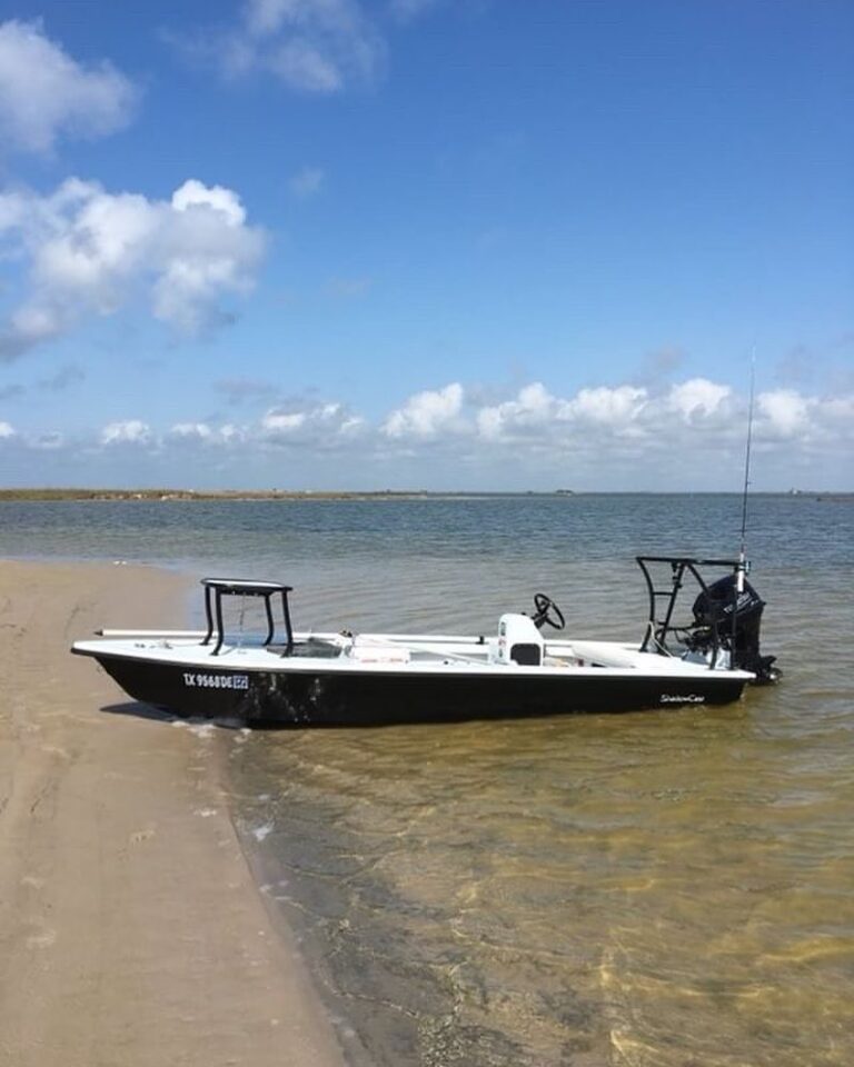 @dickson_merkle 2015 Ankona Shadowcast parked up on the beach!
DM / tag us in yo…