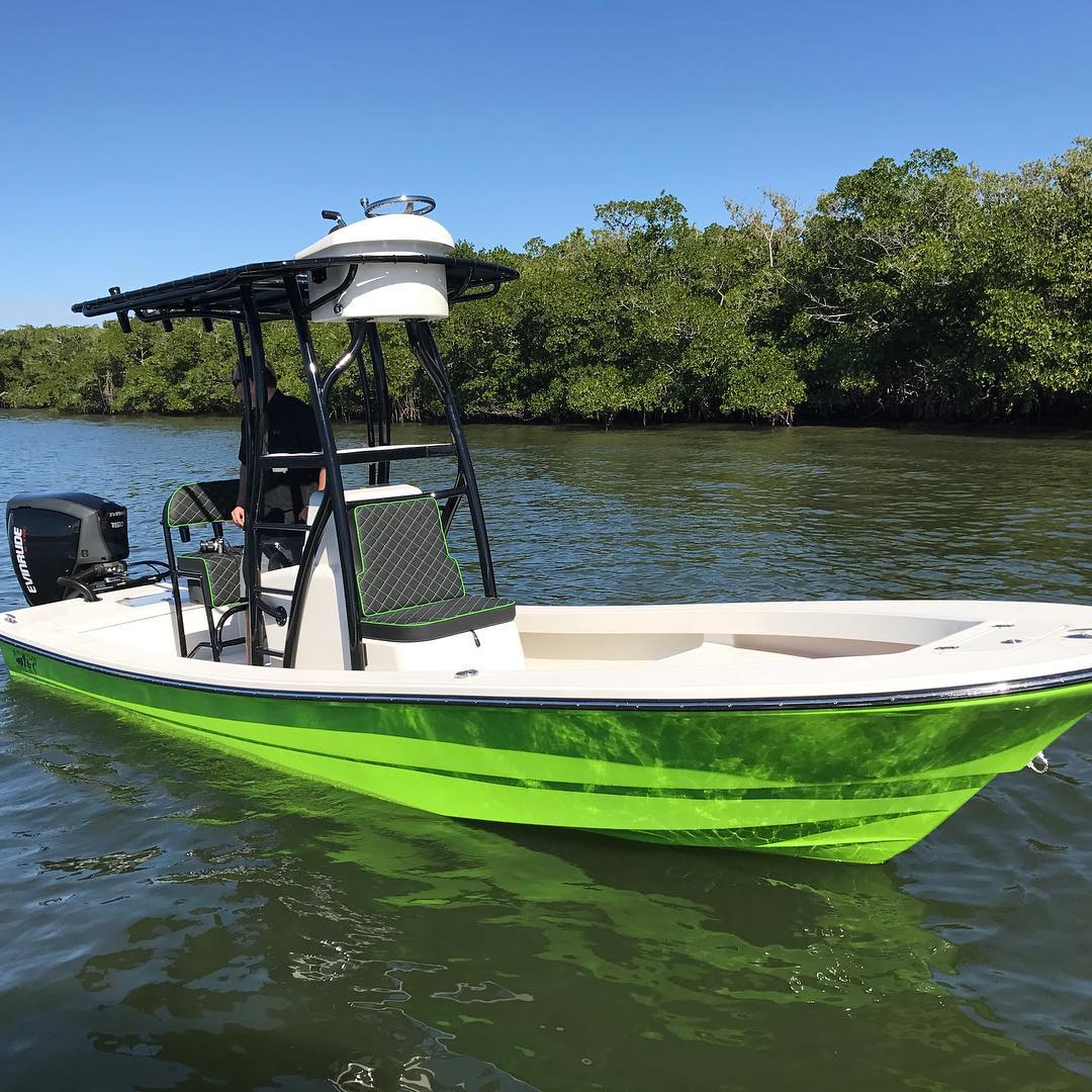 Can’t miss this Guide 20’. What a versatile boat!