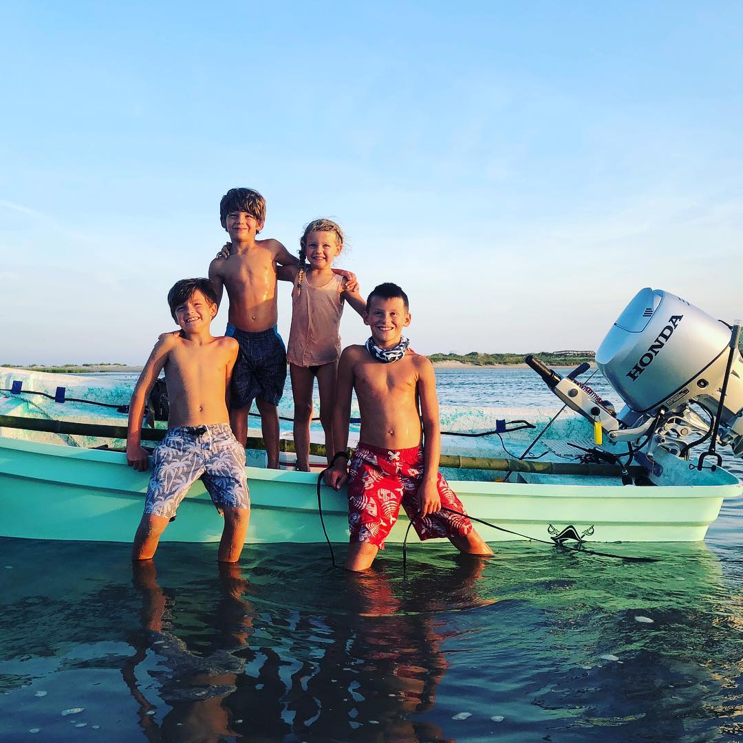 Out here near tubbs inlet, NC.  Stoked to try and do some flounder gigging tonig