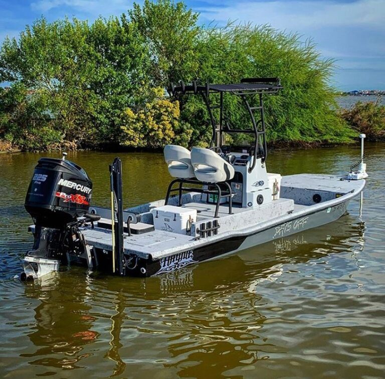 @coastline_marine_used_boats Haynie 23 Cat definitely has an interesting look! T…