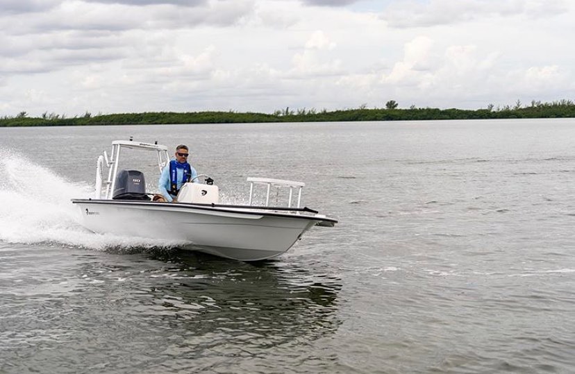 @dolphinboatsofficial Thoughts on the 17 Super Skiff? Sure does look good on the…