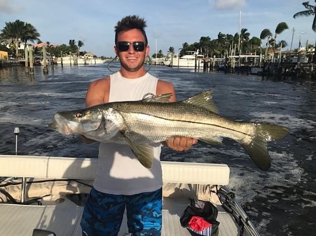 Sweet snook caught by  !
Click the link in our bio to get your Skifflife merch!