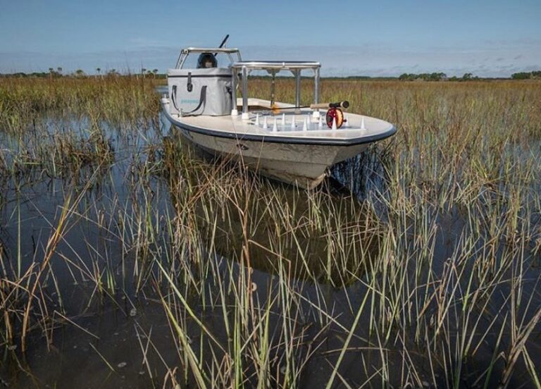 @hellsbay9 with his East Cape Glide sitting pretty in the grass!