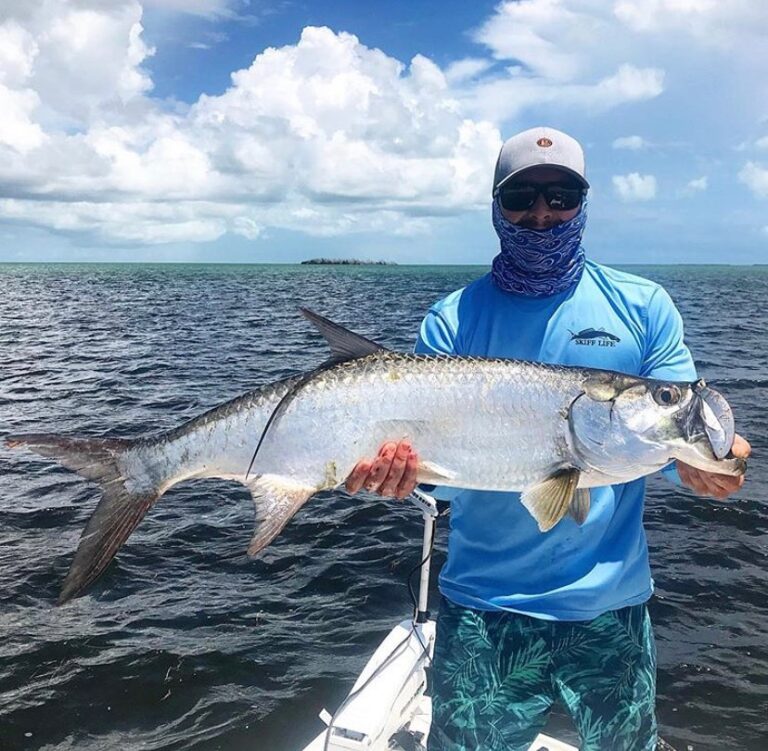 @saltydogsalvador getting a solid tarpon repping his Skifflife gear, who else is…