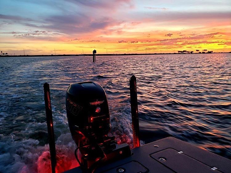 @shane_haas are sunsets really that great if you’re not on your skiff? 

DM / ta…