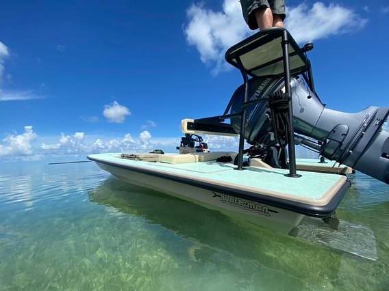 @snookin_fl riding around on his sweet @hellsbayboatworks Waterman!

DM / tag us…