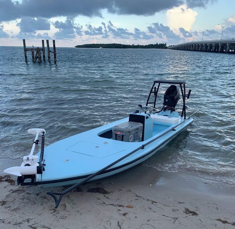 Gotta love the color of this @biscayneboatworks !

DM / tag us in your pics!
Don…