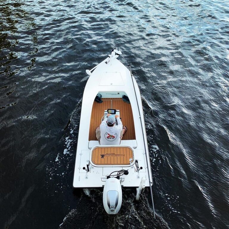 Ending the weekend with @squatch_on_the_water gorgeous Skimmer Skiff!

DM / tag …