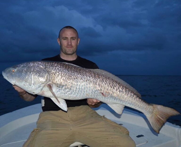 @tarpon_drew does it all! Guess the size of this bull??

DM / tag us in your pic…