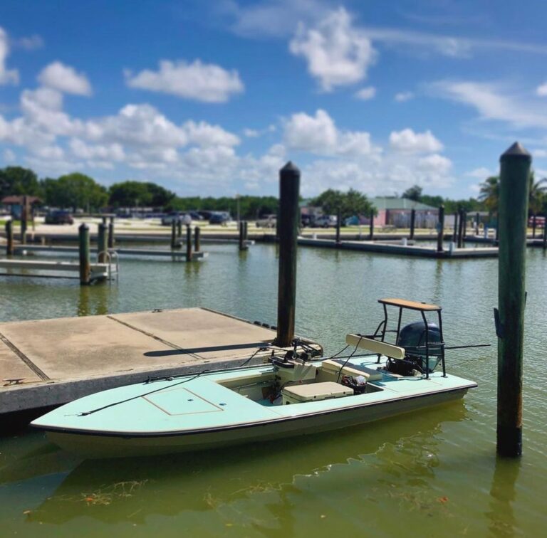 @snookin_fl got the Hells Bay Waterman sitting pretty

DM / tag us in your pics…