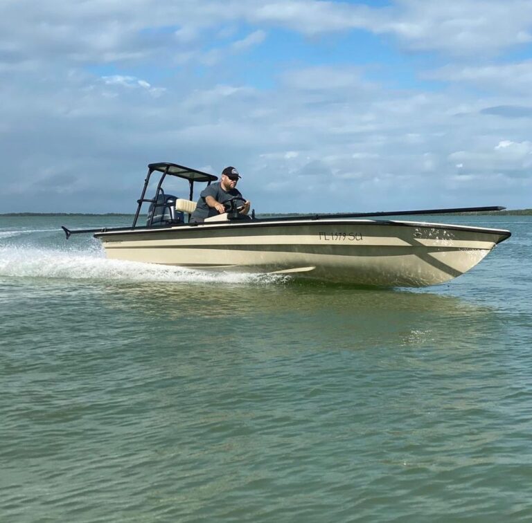 @gladesman_ on the run in the Waterman!

DM / tag us in your pics!
Don’t forget …