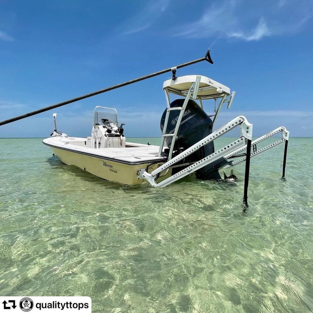 ・・・
Stuck in Paradise    for the  Picture!!! The poling platform was a cool li