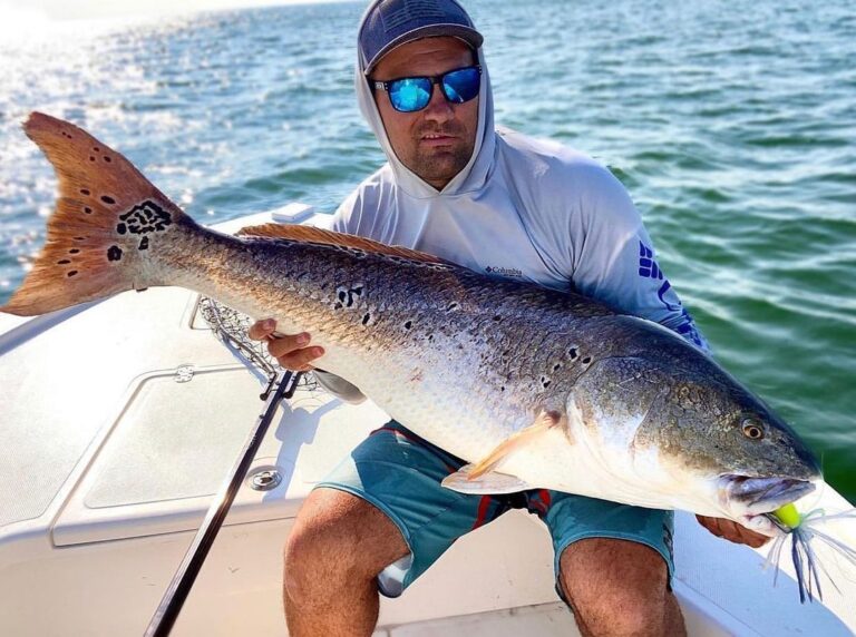 @fishdcstix plenty of spots on this bull red!