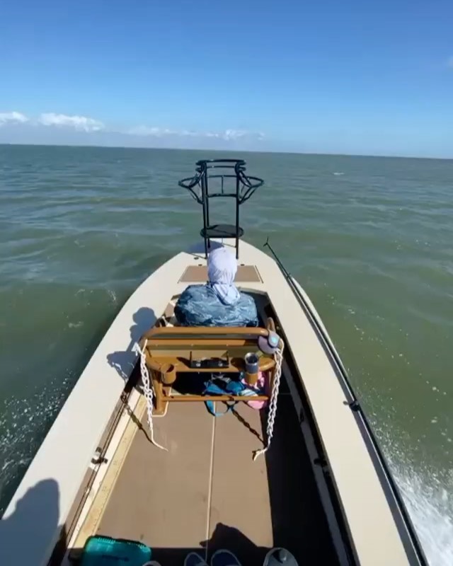 @sabineskiffs riding smooth on the Sabine!

DM / tag us in your pics!
Don’t forg…