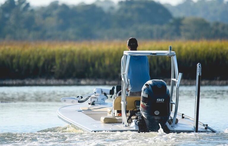 @capt.joshbenton cruising on the Sterling  DM / tag us in your pics!