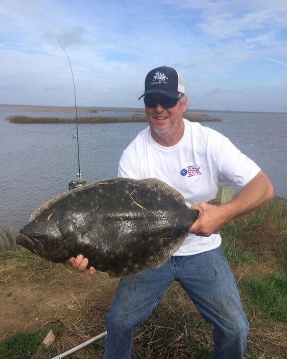 TBT Doormat! Clay Morphis and his 13 flounder caught on the @egretbaits Vudu Shr…