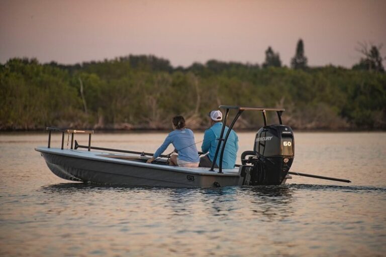 @jaretteverett shooting some stunning looking pics of @glasser_boats !