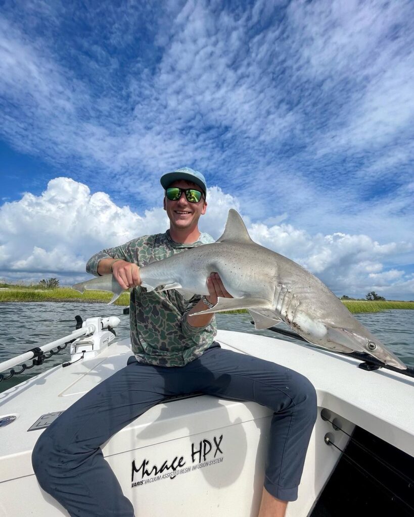 Fun day with these fellas!  Sharks and redfish today. 
.⠀⠀⠀⠀⠀⠀⠀⠀⠀
.⠀⠀⠀⠀⠀⠀⠀⠀⠀
.⠀⠀