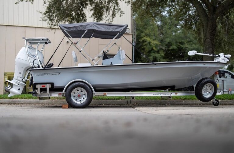 @eastcapeboats EVO with the Bimini looks more sleek than you’d expect!